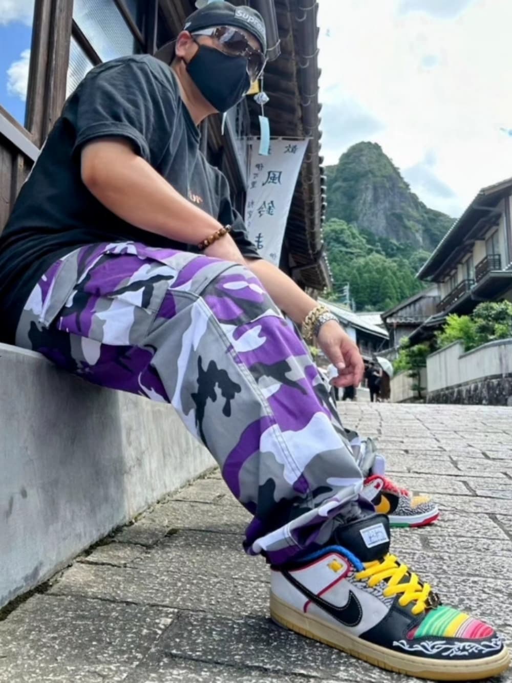 「メンズファッション、お洒落さんとつながりたい、今日のコーデ、休日コーデ、いいね、save、フォローお願いします🤑、ラフコーデ、カーゴパンツ、キャップ、スニーカー、ストリート、Tシャツ、迷彩、ナイキ」｜「ROTHCOの【m】〔ROTHCO/ロスコ〕ツートンカラー迷彩カーゴパンツ（カーゴパンツ、グレー系）」を使った、やまちゃんさん（メンズ・170cm）の夏コーディネートの1枚目の写真