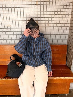 「ホワイトパンツ」｜「アイテム（ジャケット/アウター）」を使った、momoka🐥さん（レディース・158cm）の冬コーディネート