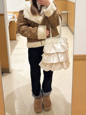 「UGG（アグ）のアイテム（ブーツ）」を使った、Riさん（レディース・148cm）の春コーディネート