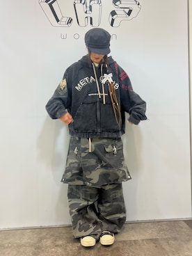 「アイテム（カーゴパンツ）」を使った、顔さん（レディース・163cm）の秋コーディネート