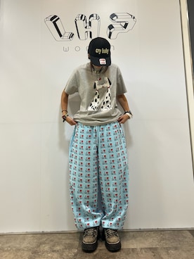 「アイテム（スウェットパンツ）」を使った、顔さん（レディース・163cm）の秋コーディネート