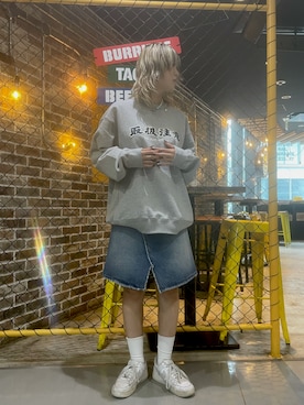 「BlackEyePatch（ブラックアイパッチ）のアイテム（スウェット）」を使った、顔さん（レディース・163cm）の秋コーディネート