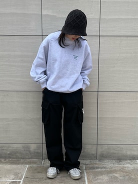 「whiteland」｜「アイテム（スウェット）」を使った、顔さん（レディース・163cm）の春コーディネート
