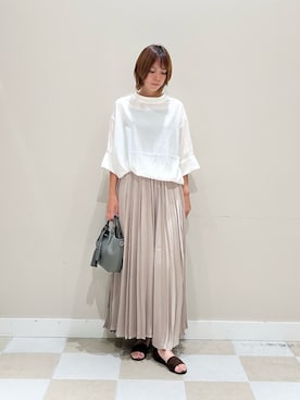 「ITEMS URBANRESEARCH（アイテムズ アーバンリサーチ）のシアー5ブソデハイネックブラウス（シャツ/ブラウス）」を使った、asanofさん（レディース・160cm）の秋コーディネート