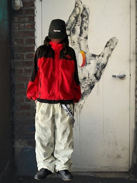 「Supreme （シュプリーム）のアイテム（帽子）」を使った、噂のキーマンさん（メンズ・170cm）の春コーディネート