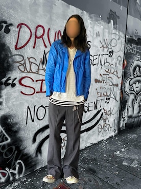 「Vivienne Westwood（ヴィヴィアンウエストウッド）の63020364-IM/TAG PENDANT（ネックレス、シルバー系）」を使った、噂のキーマンさん（メンズ・170cm）の春コーディネート