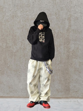 「Supreme （シュプリーム）のアイテム」を使った、噂のキーマンさん（メンズ・170cm）の冬コーディネート