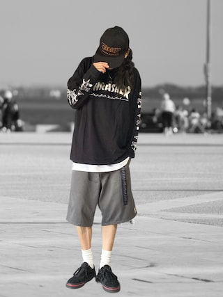 「THRASHER(スラッシャー)のアイテム(Tシャツ/カットソー)」を使った、噂のキーマンさん(メンズ・170cm)の秋コーディネート