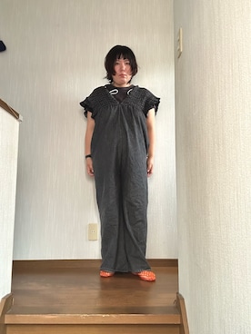 「しまむら（シマムラ）のアイテム（つなぎ/オールインワン、ブラック系）」を使った、ttkanadmさん（レディース・154cm）の夏コーディネート