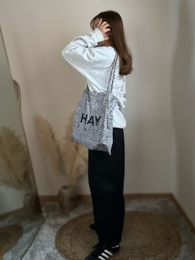 「アイテム（スウェット）」を使った、hikalさん（レディース・160cm・30代）の秋コーディネート