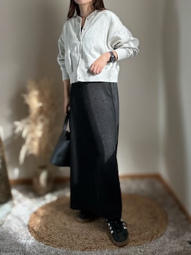 「アイテム（スウェット）」を使った、hikalさん（レディース・160cm）の秋コーディネート