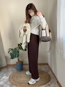 「Chillfar（チルファー）のアイテム（スウェット）」を使った、hikalさん（レディース・160cm）の冬コーディネート