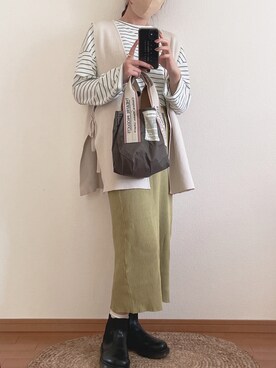 「Dr. Martens（ドクターマーチン）のDr.Martens  CHELSEA BOOT（ブーツ）」を使った、hikalさん（レディース・160cm）の秋コーディネート