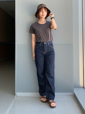 「アイテム（Tシャツ/カットソー、ブラック系）」を使った、misakiさん（レディース・155cm）の夏コーディネート