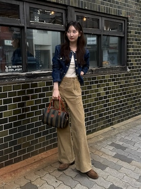 「SLY（スライ）のアイテム（パンツ）」を使った、Emiriさん（レディース・162cm）の秋コーディネート