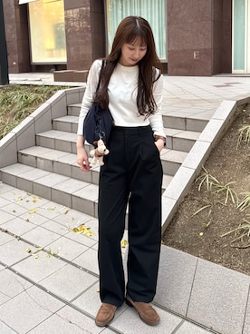 「ENC（エンク）のcropped crew neck pullover / クロップドクルーネックプルオーバー（Tシャツ/カットソー、ホワイト系）」を使った、Emiriさん（レディース・162cm）の春コーディネート