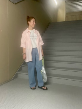 「URBAN RESEARCH Sonny Label(アーバンリサーチサニーレーベル)のコットンサッカーオーバーシャツ(シャツ/ブラウス、ピンク系)」を使った、Manaさん(レディース・161cm)の夏コーディネート
