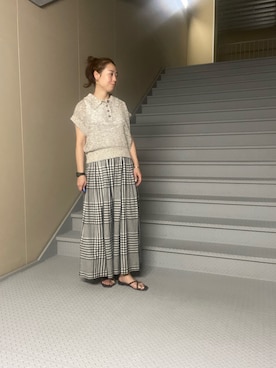 「URBAN RESEARCH Sonny Label(アーバンリサーチサニーレーベル)の襟付きメッシュニットプルオーバー(ニット/セーター、グレー系)」を使った、Manaさん(レディース・161cm)の夏コーディネート