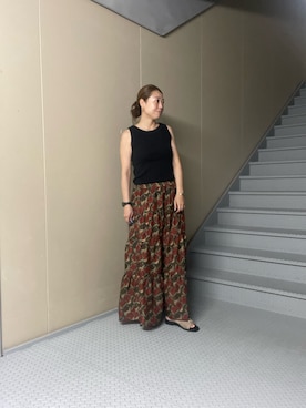 「URBAN RESEARCH Sonny Label(アーバンリサーチサニーレーベル)のアフリカンプリントティアードスカート(スカート、ブラウン系)」を使った、Manaさん(レディース・161cm)の夏コーディネート
