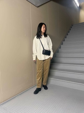 「アイテム（財布）」を使った、Manaさん（レディース・161cm）の秋コーディネート