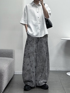 「Loose/ルース（ルース）のフェイデッド ワイドバギーカーブデニムパンツ（デニムパンツ、ホワイト系）」を使った、つぐ吉さん（メンズ・173cm）の春コーディネート