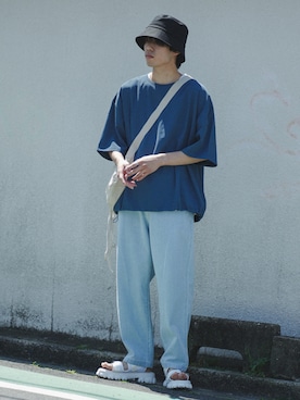 「ETELIO（エテリオ）のアイテム（Tシャツ/カットソー）」を使った、つぐ吉さん（メンズ・172cm）の春コーディネート