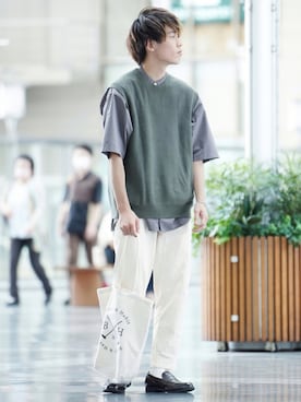 ベスト グリーン系 を使った人気ファッションコーディネート Wear