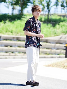「MinoriTY（マイノリティ）の2タックテーパードワイドパンツ【MinoriTY × WEARISTA Mr.SZK（ミスタースズキ）コラボ】（スラックス）」を使った、つぐ吉さん（メンズ・172cm）の夏コーディネート