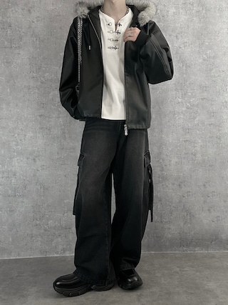 「SERACE(セラス)の【SERACE】Vintage wide curved denim cargo pants / ヴィンテージワイドカーブデニムカーゴパンツ(デニムパンツ)」を使った、cobaさん(メンズ・173cm)の秋コーディネート