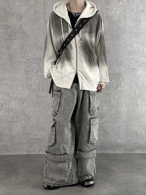 「SERACE（セラス）の【SERACE】Vintage design heavy weight spray full zip parker / ヴィンテージデザインヘビーウェイトスプレーフルジップパーカー（パーカー）」を使った、cobaさん（メンズ・173cm）の春コーディネート