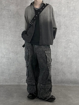 「SERACE(セラス)の【SERACE】Super wide vintage denim parachute cargo pants / スーパーワイドヴィンテージデニムパラシュートカーゴパンツ(デニムパンツ)」を使った、cobaさん(メンズ・173cm)の秋コーディネート
