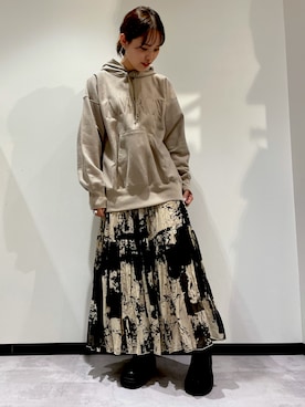 「AMERICANA（アメリカーナ）のアイテム（パーカー）」を使った、おはるさん（レディース・161cm）の秋コーディネート