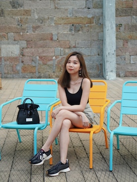 「BOTTEGA VENETA（ボッテガヴェネタ）のアイテム」を使った、Selena Leungさん（レディース・157cm）の夏コーディネート