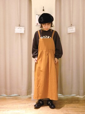 「アイテム（ジャンパースカート、オレンジ系）」を使った、はじさん（レディース・155cm）の秋コーディネート