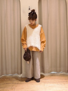 「ストレートパンツ」｜「アイテム（帽子）」を使った、はじさん（レディース・155cm）の秋コーディネート