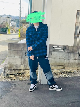 「ROLLING CRADLE（ローリングクレイドル）のアイテム（パーカー）」を使った、こーと・かばーんさん（メンズ・173cm）の冬コーディネート