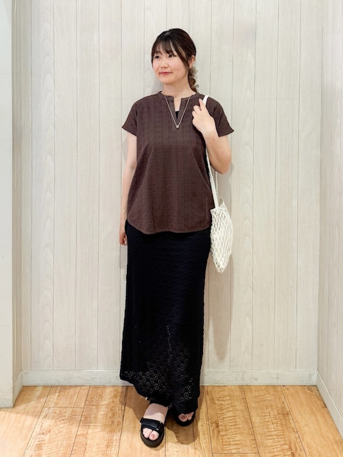 セール】【S-LL】抜け感とすっきり見えを叶える 刺繍レース