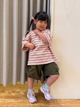 「SHOO・LA・RUE（シューラルー）の【100-150cm】マルチボーダーTシャツ（Tシャツ/カットソー、ピンク系）」を使った、愛さん（レディース・165cm）の夏コーディネート