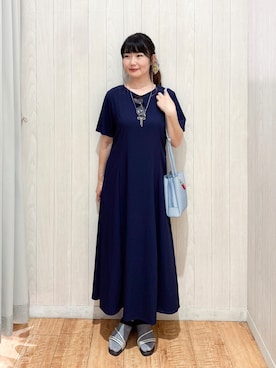 「SHOO・LA・RUE（シューラルー）の【S-LL/洗濯機可/セットアップ可】軽凛(かろりん) ひんやり切替ワンピース（ワンピース、ブルー系）」を使った、愛さん（レディース・165cm）の夏コーディネート