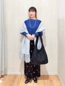 「アイテム（ストール/ショール）」を使った、愛さん（レディース・165cm）の冬コーディネート