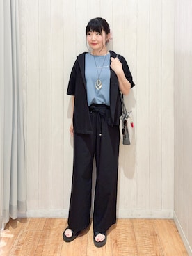 「SHOO・LA・RUE（シューラルー）の【高レビュー/洗濯機可/セットアップ可】軽凛(かろりん) ひんやり半袖ジャケット（テーラードジャケット、ブラック系）」を使った、愛さん（レディース・165cm）の夏コーディネート