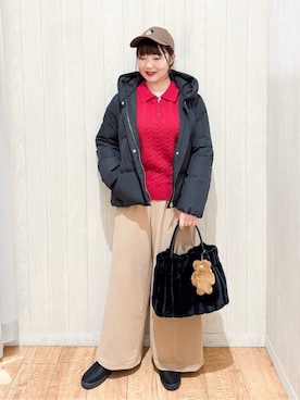 「アイテム（チャーム、ブラウン系）」を使った、愛さん（レディース・165cm）の冬コーディネート