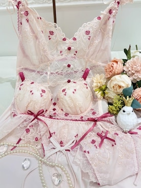 「Risa Magli（リサマリ）のシュテファニ ブラジャー (B-C) ＜Side Shape（サイドシェイプ）＞（ブラジャー、ピンク系）」を使った、akaneさん（レディース・155cm）の春コーディネート