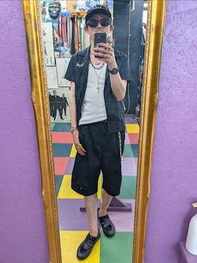 「Cropped Headsのアイテム（シャツ/ブラウス、ブラック系）」を使った、みーやさん（メンズ・181cm）の夏コーディネート