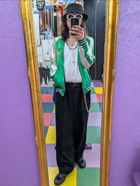 「アイテム（スカジャン）」を使った、みーやさん（メンズ・181cm）の秋コーディネート