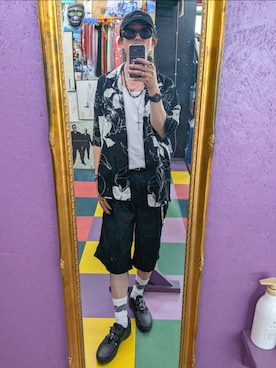 「VANS（バンズ）のアイテム（スニーカー、ブラック系）」を使った、みーやさん（メンズ・181cm）の秋コーディネート