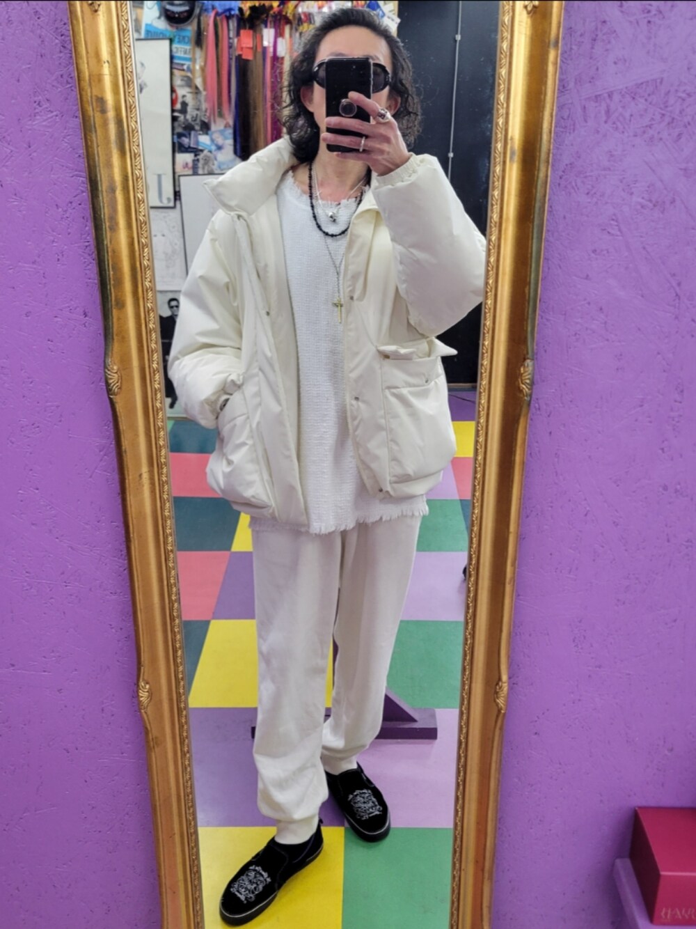 「GUのアイテム（その他アウター、ホワイト系）」を使った、みーやさん（メンズ・181cm）の春コーディネートの1枚目の写真