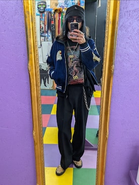 「アイテム（スカジャン）」を使った、みーやさん（メンズ・181cm）の冬コーディネート