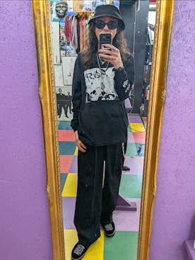 「RUDE GALLERY（ルードギャラリー）のアイテム（Tシャツ/カットソー、ブラック系）」を使った、みーやさん（メンズ・181cm）の春コーディネート