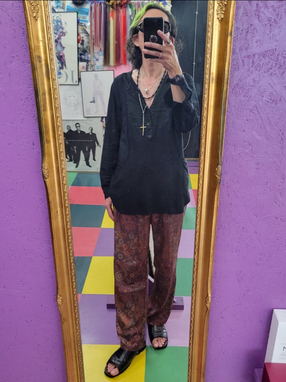「RUDE GALLERYのアイテム（Tシャツ/カットソー、ブラック系）」を使った、みーやさん（メンズ・181cm）の秋コーディネートの1枚目の写真